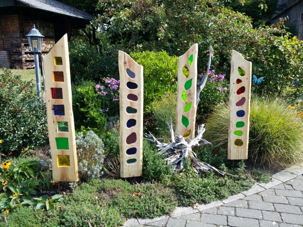 Lärche Gartenstelen