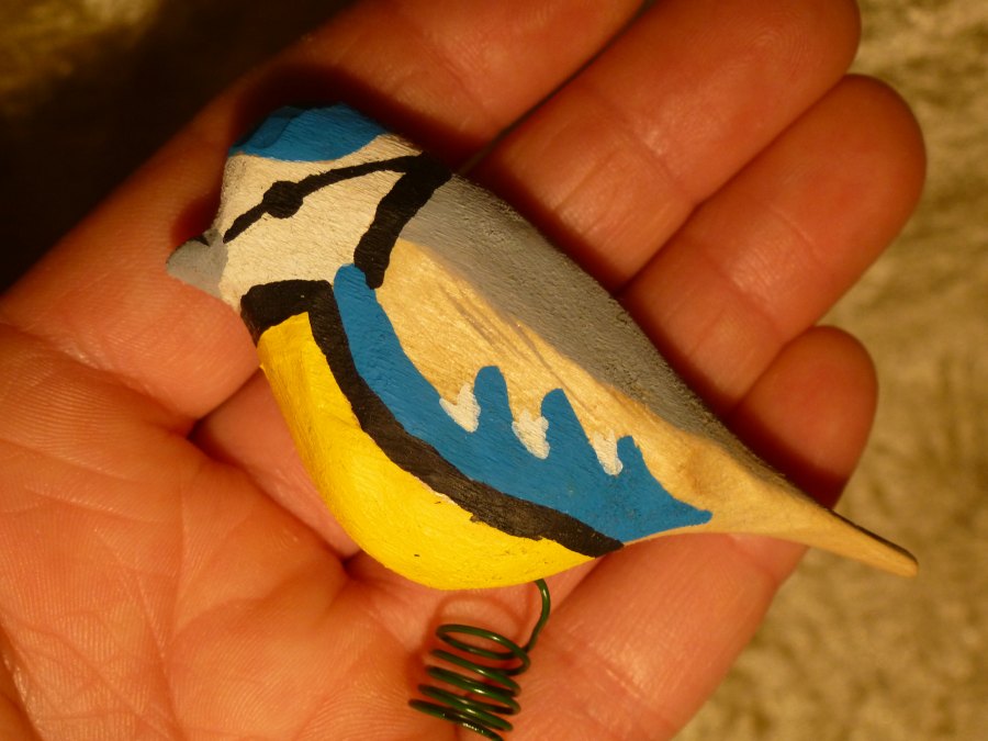 geschnitzter Vogel Blaumeise