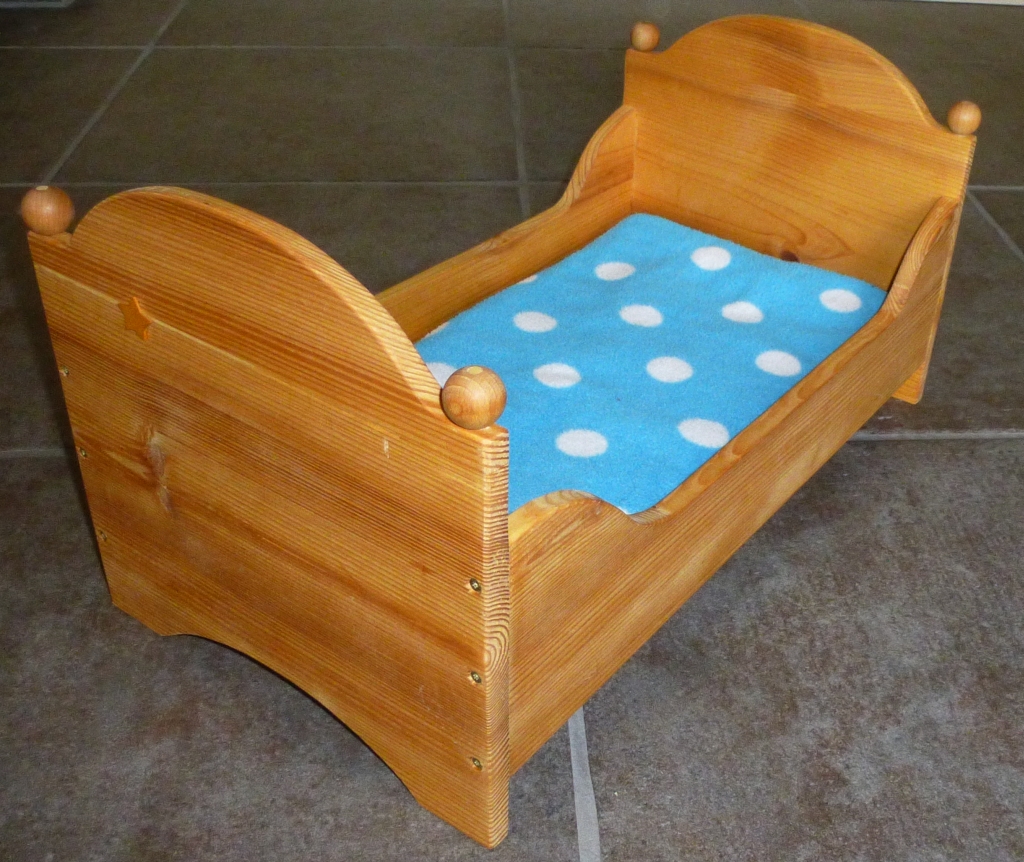 Puppenbett für Puppen bis 50 cm